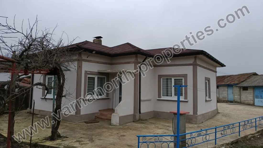 Реновирана къща на 7 км от морето — Соколово, основна снимка