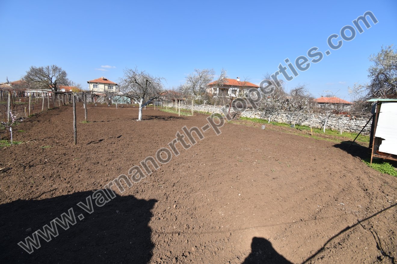 Едноетажна къща за продажба в град Балчик — снимка 8